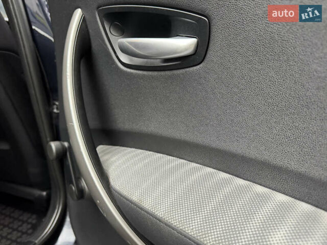 Синий БМВ 1 Серия, объемом двигателя 2 л и пробегом 280 тыс. км за 4650 $, фото 38 на Automoto.ua