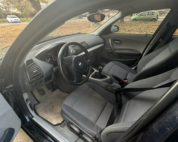 Синий БМВ 1 Серия, объемом двигателя 1.6 л и пробегом 275 тыс. км за 5450 $, фото 7 на Automoto.ua