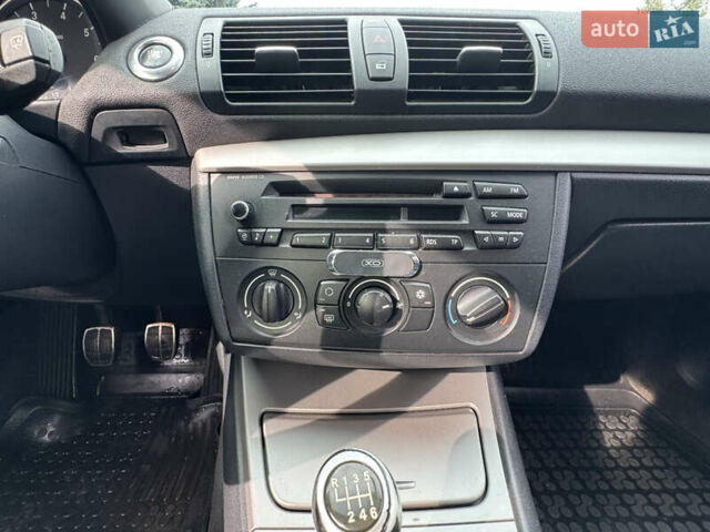 Синий БМВ 1 Серия, объемом двигателя 2 л и пробегом 299 тыс. км за 4999 $, фото 55 на Automoto.ua