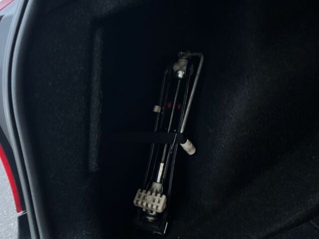 Синій БМВ 1 Серія, об'ємом двигуна 1.6 л та пробігом 267 тис. км за 3950 $, фото 19 на Automoto.ua