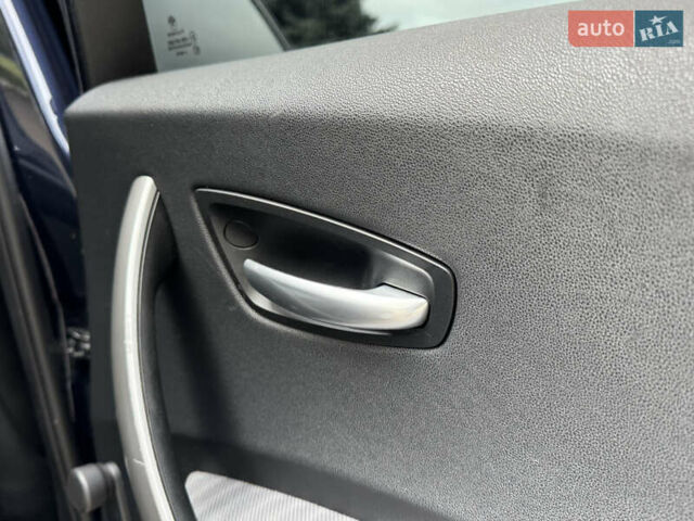 Синий БМВ 1 Серия, объемом двигателя 2 л и пробегом 299 тыс. км за 4999 $, фото 39 на Automoto.ua