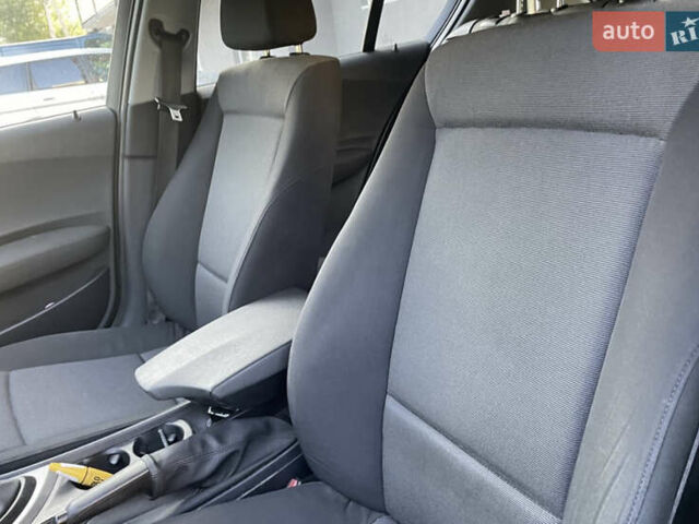 Синий БМВ 1 Серия, объемом двигателя 2 л и пробегом 217 тыс. км за 5900 $, фото 10 на Automoto.ua