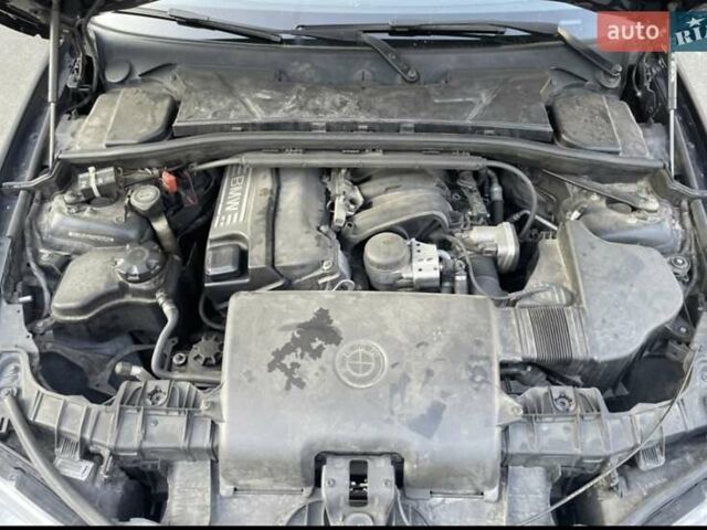 Синий БМВ 1 Серия, объемом двигателя 2 л и пробегом 217 тыс. км за 5900 $, фото 14 на Automoto.ua