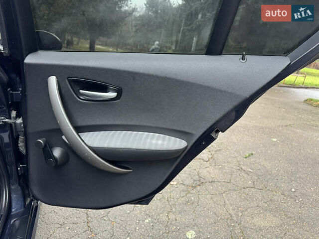 Синий БМВ 1 Серия, объемом двигателя 2 л и пробегом 280 тыс. км за 4650 $, фото 37 на Automoto.ua