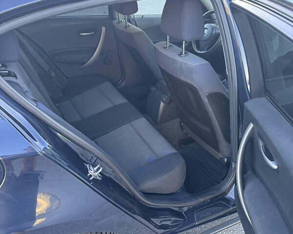 Синий БМВ 1 Серия, объемом двигателя 2 л и пробегом 320 тыс. км за 5300 $, фото 14 на Automoto.ua