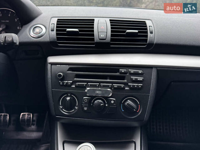 Синий БМВ 1 Серия, объемом двигателя 2 л и пробегом 280 тыс. км за 4650 $, фото 54 на Automoto.ua