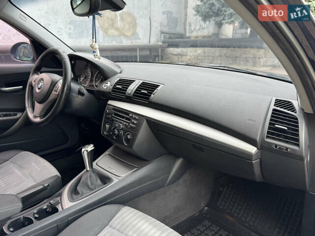 Синий БМВ 1 Серия, объемом двигателя 2 л и пробегом 299 тыс. км за 4999 $, фото 37 на Automoto.ua