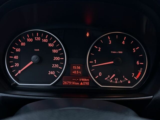 Синій БМВ 1 Серія, об'ємом двигуна 1.6 л та пробігом 267 тис. км за 3950 $, фото 12 на Automoto.ua