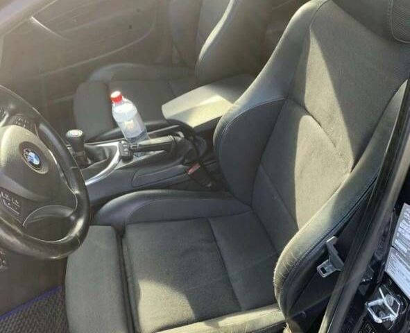 Синий БМВ 1 Серия, объемом двигателя 2 л и пробегом 249 тыс. км за 5100 $, фото 7 на Automoto.ua