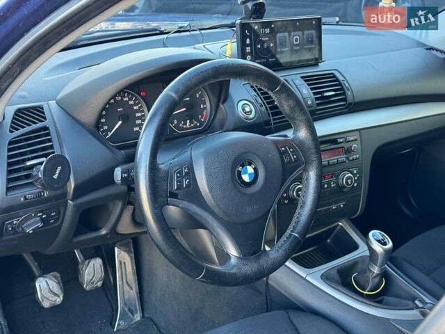 Синий БМВ 1 Серия, объемом двигателя 2 л и пробегом 271 тыс. км за 6490 $, фото 15 на Automoto.ua