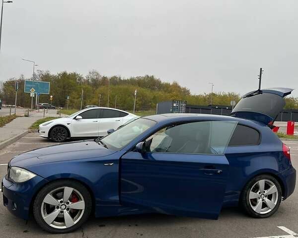 Синій БМВ 1 Серія, об'ємом двигуна 2 л та пробігом 220 тис. км за 8300 $, фото 23 на Automoto.ua