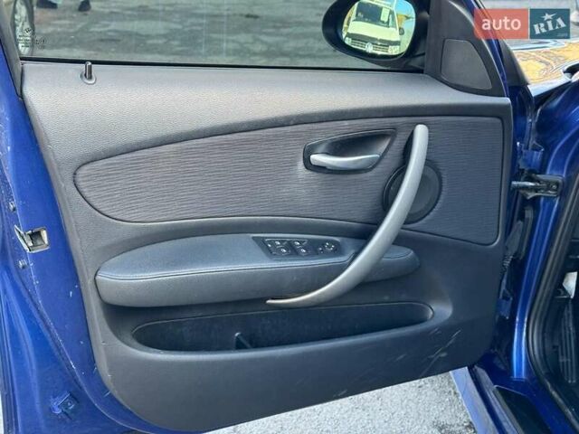 Синий БМВ 1 Серия, объемом двигателя 2 л и пробегом 271 тыс. км за 6490 $, фото 10 на Automoto.ua
