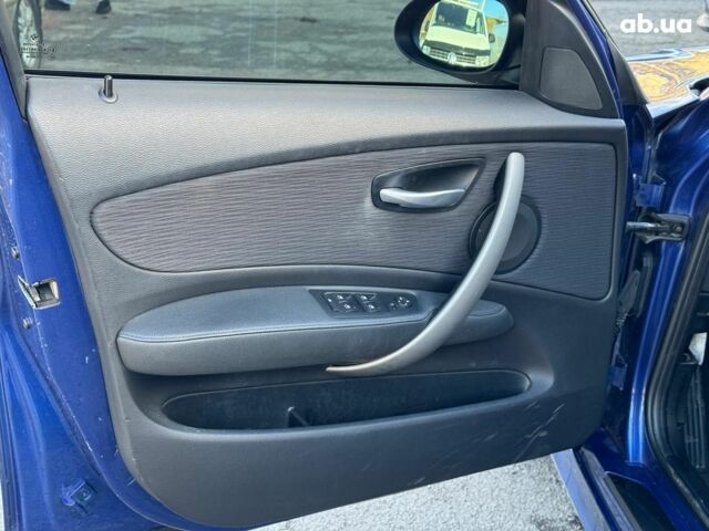Синий БМВ 1 Серия, объемом двигателя 2 л и пробегом 271 тыс. км за 6490 $, фото 11 на Automoto.ua