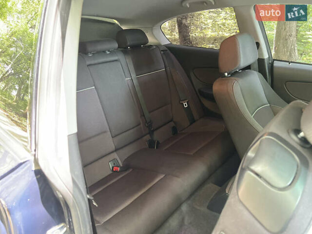 Синий БМВ 1 Серия, объемом двигателя 2 л и пробегом 151 тыс. км за 5390 $, фото 19 на Automoto.ua