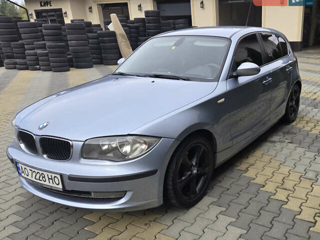БМВ 1 Серия 2009 в Мукачеве на Automoto.ua Синий БМВ 1 Серия, объемом двигателя 2 л и пробегом 280 тыс. км за 7500 $, фото 1 на Automoto.ua