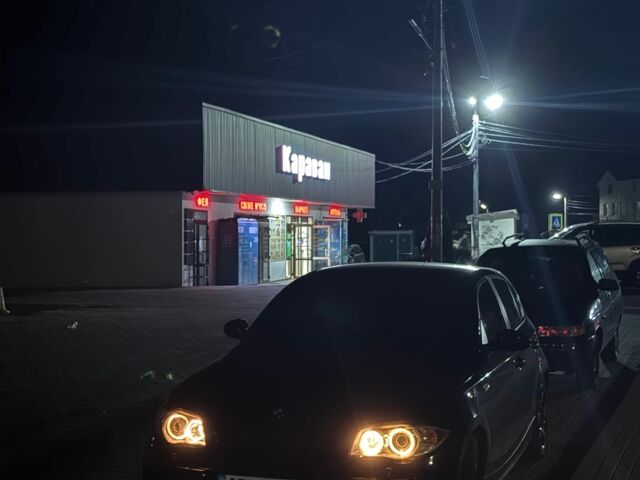 Синий БМВ 1 Серия, объемом двигателя 2 л и пробегом 1 тыс. км за 7600 $, фото 7 на Automoto.ua