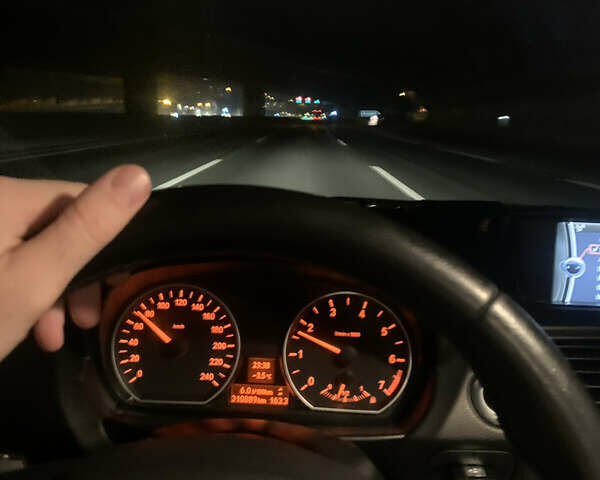 Синий БМВ 1 Серия, объемом двигателя 0 л и пробегом 320 тыс. км за 5958 $, фото 1 на Automoto.ua