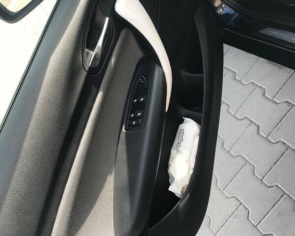 Синий БМВ 1 Серия, объемом двигателя 2 л и пробегом 163 тыс. км за 12800 $, фото 15 на Automoto.ua