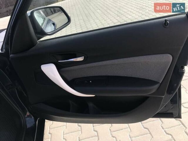 Синий БМВ 1 Серия, объемом двигателя 2 л и пробегом 163 тыс. км за 12800 $, фото 19 на Automoto.ua