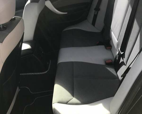 Синий БМВ 1 Серия, объемом двигателя 2 л и пробегом 163 тыс. км за 12800 $, фото 16 на Automoto.ua