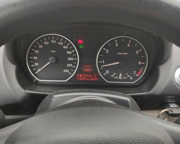 Синий БМВ 1 Серия, объемом двигателя 2 л и пробегом 183 тыс. км за 9000 $, фото 2 на Automoto.ua