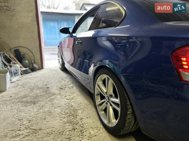 Синий БМВ 1 Серия, объемом двигателя 2 л и пробегом 250 тыс. км за 10500 $, фото 12 на Automoto.ua