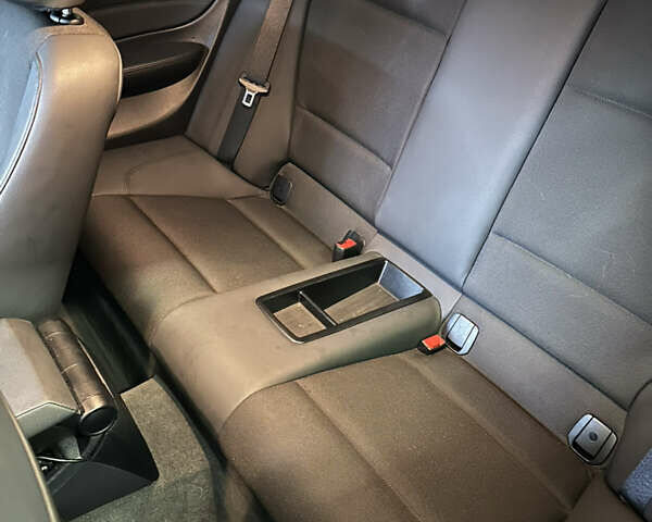 Синий БМВ 1 Серия, объемом двигателя 2 л и пробегом 250 тыс. км за 10500 $, фото 29 на Automoto.ua