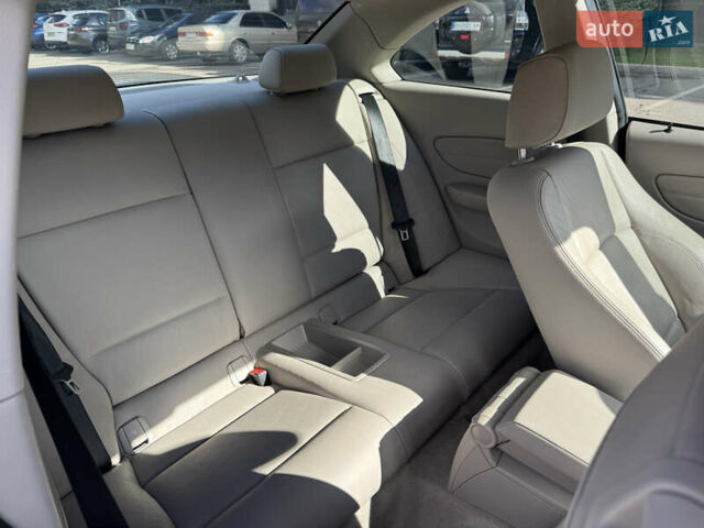 Синій БМВ 1 Серія, об'ємом двигуна 3 л та пробігом 143 тис. км за 13500 $, фото 26 на Automoto.ua