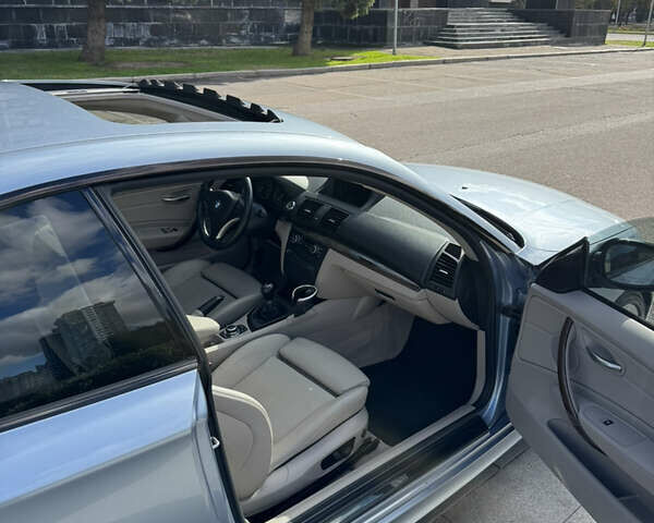 Синій БМВ 1 Серія, об'ємом двигуна 3 л та пробігом 143 тис. км за 13500 $, фото 16 на Automoto.ua