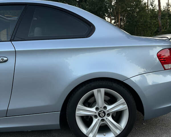 Синій БМВ 1 Серія, об'ємом двигуна 3 л та пробігом 143 тис. км за 13500 $, фото 16 на Automoto.ua