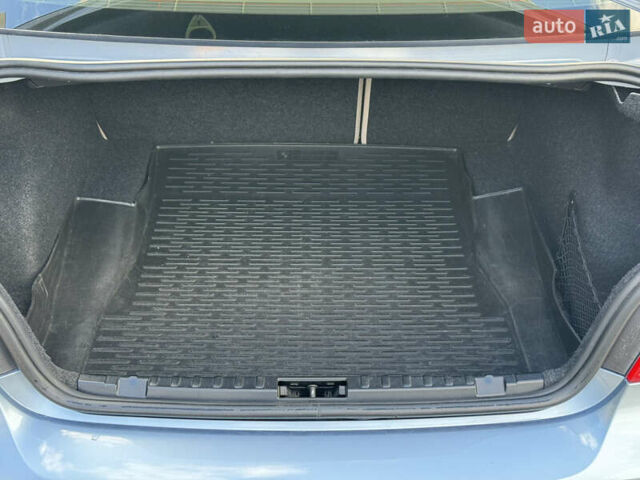 Синій БМВ 1 Серія, об'ємом двигуна 3 л та пробігом 143 тис. км за 13500 $, фото 29 на Automoto.ua