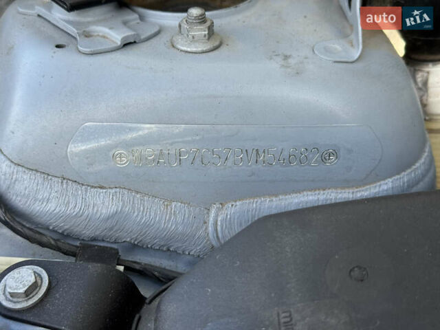 Синій БМВ 1 Серія, об'ємом двигуна 3 л та пробігом 143 тис. км за 13500 $, фото 30 на Automoto.ua