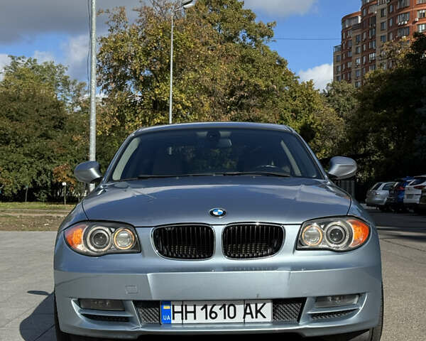 Синій БМВ 1 Серія, об'ємом двигуна 3 л та пробігом 143 тис. км за 13500 $, фото 10 на Automoto.ua