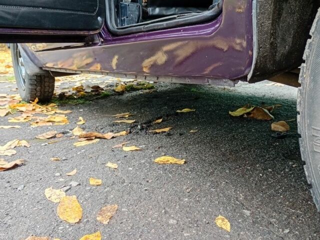 Синий БМВ 1 Серия, объемом двигателя 1 л и пробегом 99 тыс. км за 1171 $, фото 4 на Automoto.ua