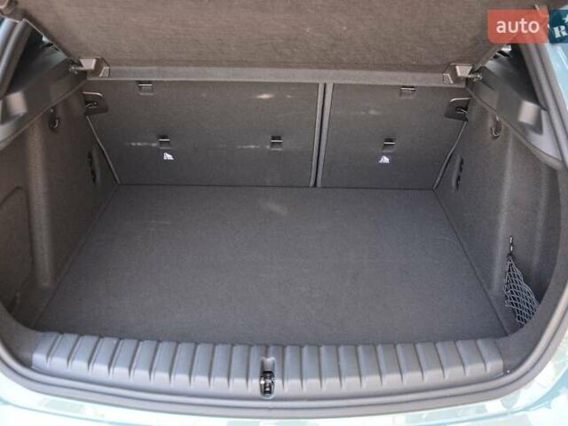 Зеленый БМВ 1 Серия, объемом двигателя 1.5 л и пробегом 4 тыс. км за 33252 $, фото 9 на Automoto.ua