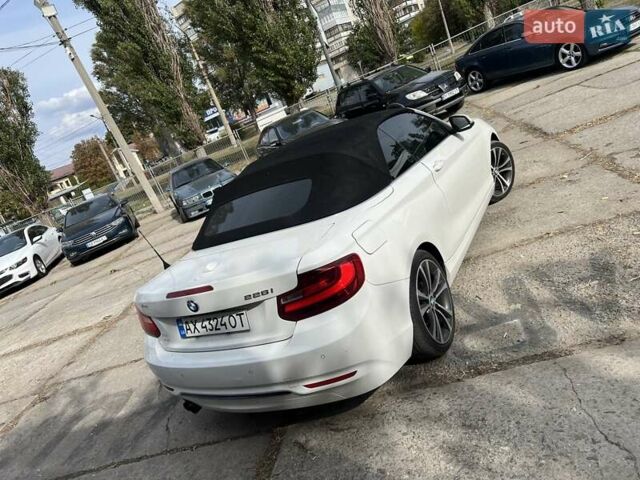 Белый БМВ 2 Серия, объемом двигателя 2 л и пробегом 117 тыс. км за 17000 $, фото 5 на Automoto.ua