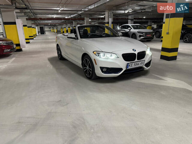 Белый БМВ 2 Серия, объемом двигателя 2 л и пробегом 55 тыс. км за 24000 $, фото 3 на Automoto.ua