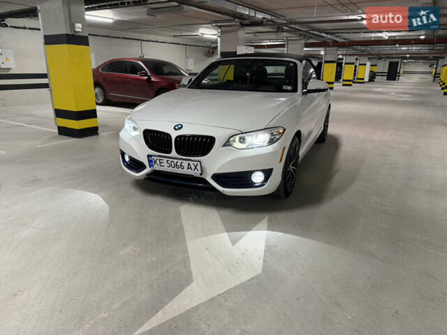 Белый БМВ 2 Серия, объемом двигателя 2 л и пробегом 55 тыс. км за 24000 $, фото 8 на Automoto.ua