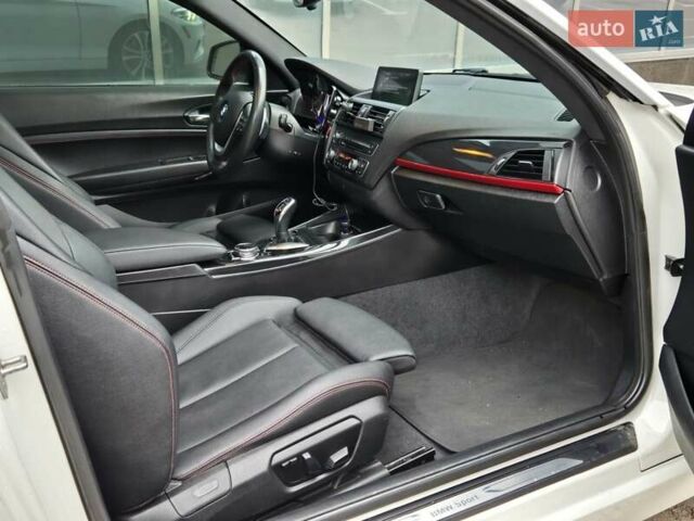 Белый БМВ 2 Серия, объемом двигателя 2 л и пробегом 194 тыс. км за 14900 $, фото 9 на Automoto.ua