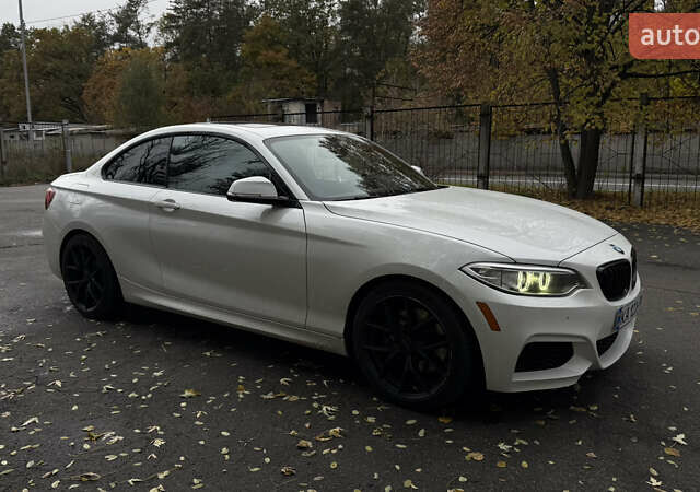 Белый БМВ 2 Серия, объемом двигателя 2 л и пробегом 133 тыс. км за 17500 $, фото 7 на Automoto.ua