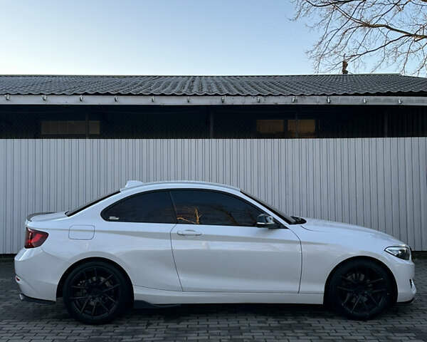 Белый БМВ 2 Серия, объемом двигателя 2 л и пробегом 125 тыс. км за 14999 $, фото 11 на Automoto.ua