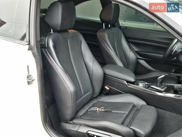 Белый БМВ 2 Серия, объемом двигателя 2 л и пробегом 194 тыс. км за 14900 $, фото 10 на Automoto.ua