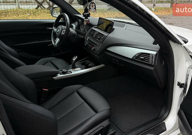 Белый БМВ 2 Серия, объемом двигателя 2 л и пробегом 133 тыс. км за 17500 $, фото 17 на Automoto.ua