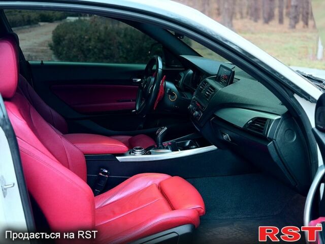 Белый БМВ 2 Серия, объемом двигателя 3 л и пробегом 200 тыс. км за 16500 $, фото 11 на Automoto.ua