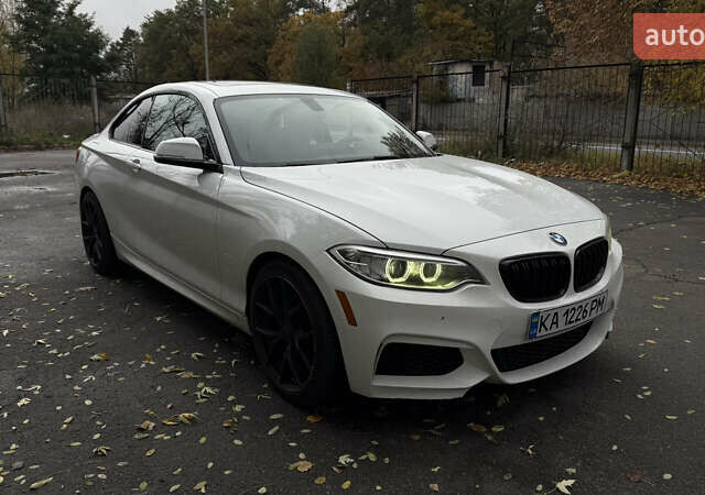 Белый БМВ 2 Серия, объемом двигателя 2 л и пробегом 133 тыс. км за 17500 $, фото 8 на Automoto.ua