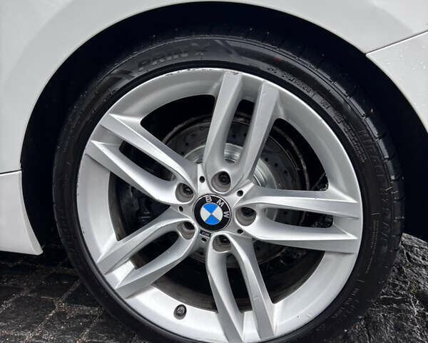 Белый БМВ 2 Серия, объемом двигателя 2 л и пробегом 308 тыс. км за 15000 $, фото 11 на Automoto.ua