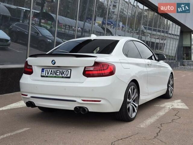 Белый БМВ 2 Серия, объемом двигателя 2 л и пробегом 194 тыс. км за 14900 $, фото 3 на Automoto.ua