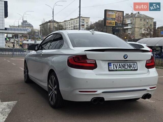 Белый БМВ 2 Серия, объемом двигателя 2 л и пробегом 194 тыс. км за 14900 $, фото 4 на Automoto.ua