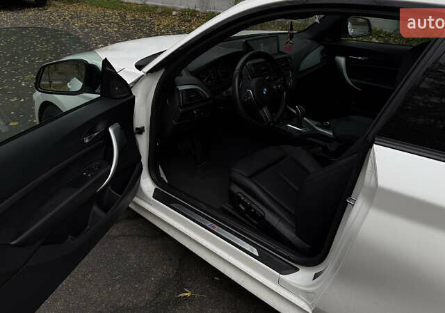 Белый БМВ 2 Серия, объемом двигателя 2 л и пробегом 133 тыс. км за 17500 $, фото 20 на Automoto.ua