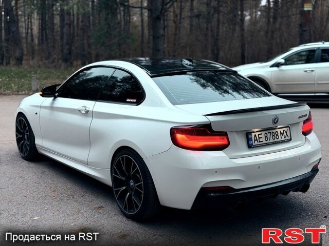 Білий БМВ 2 Серія, об'ємом двигуна 3 л та пробігом 200 тис. км за 16500 $, фото 7 на Automoto.ua